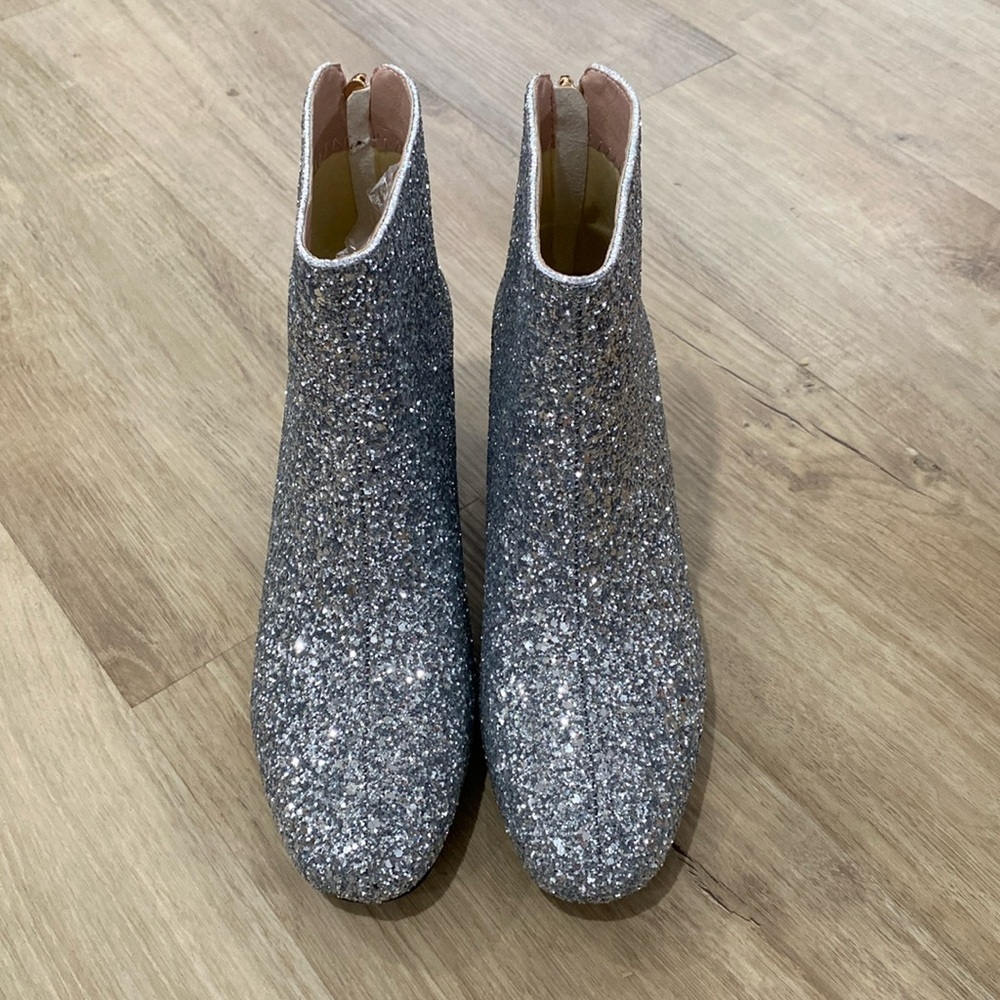 NEW Women’s Silver Glitter Ankle Boots - Picture 2 of 4